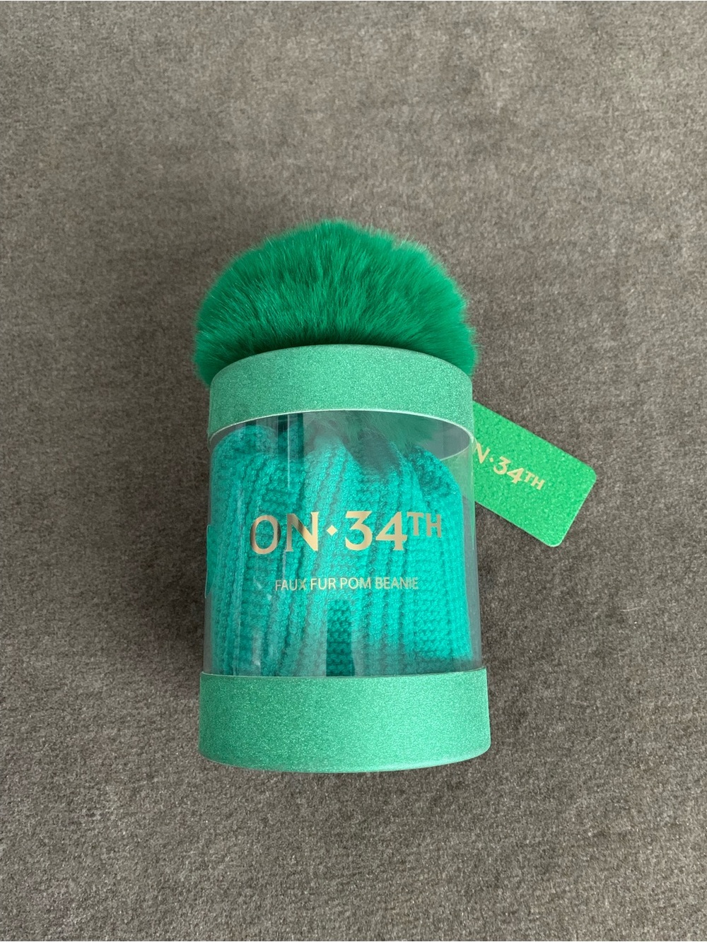 On 34th Women's Green Faux Fur Pom Beanie Ribbed Knit Gift Box MSRP $48